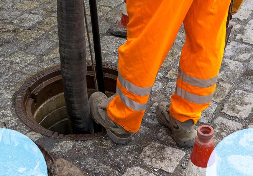 sewer trenchless repair.